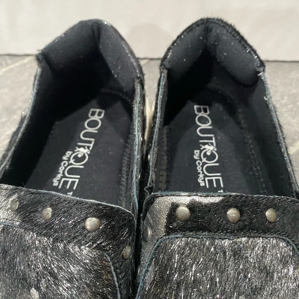 Corky’s Pine Top Pewter Leather Slip On Sneakers Size 9